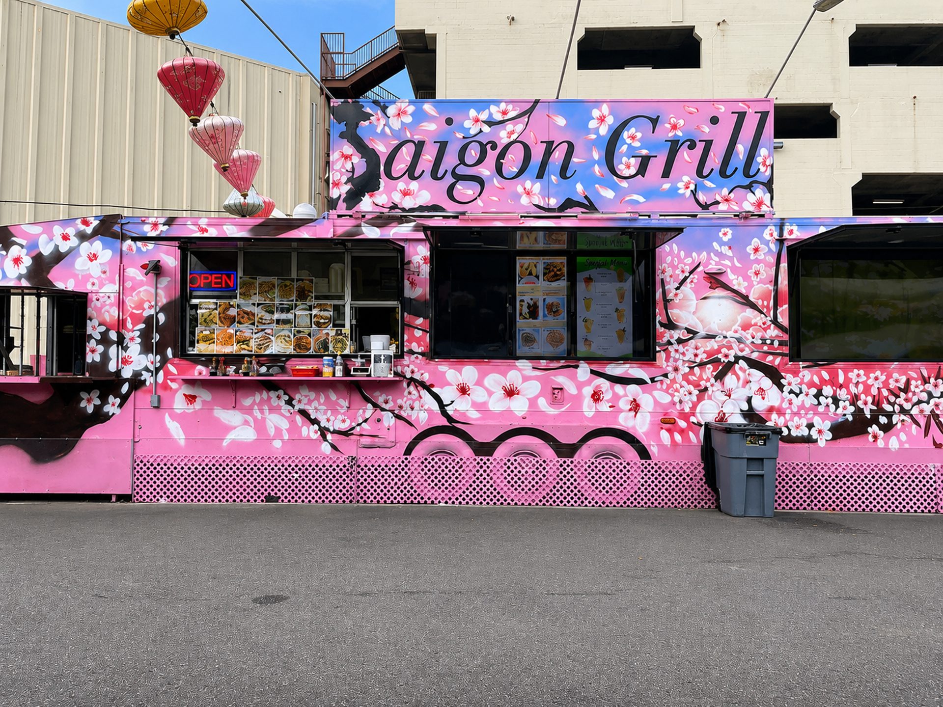 Welcome to Saigon Grill